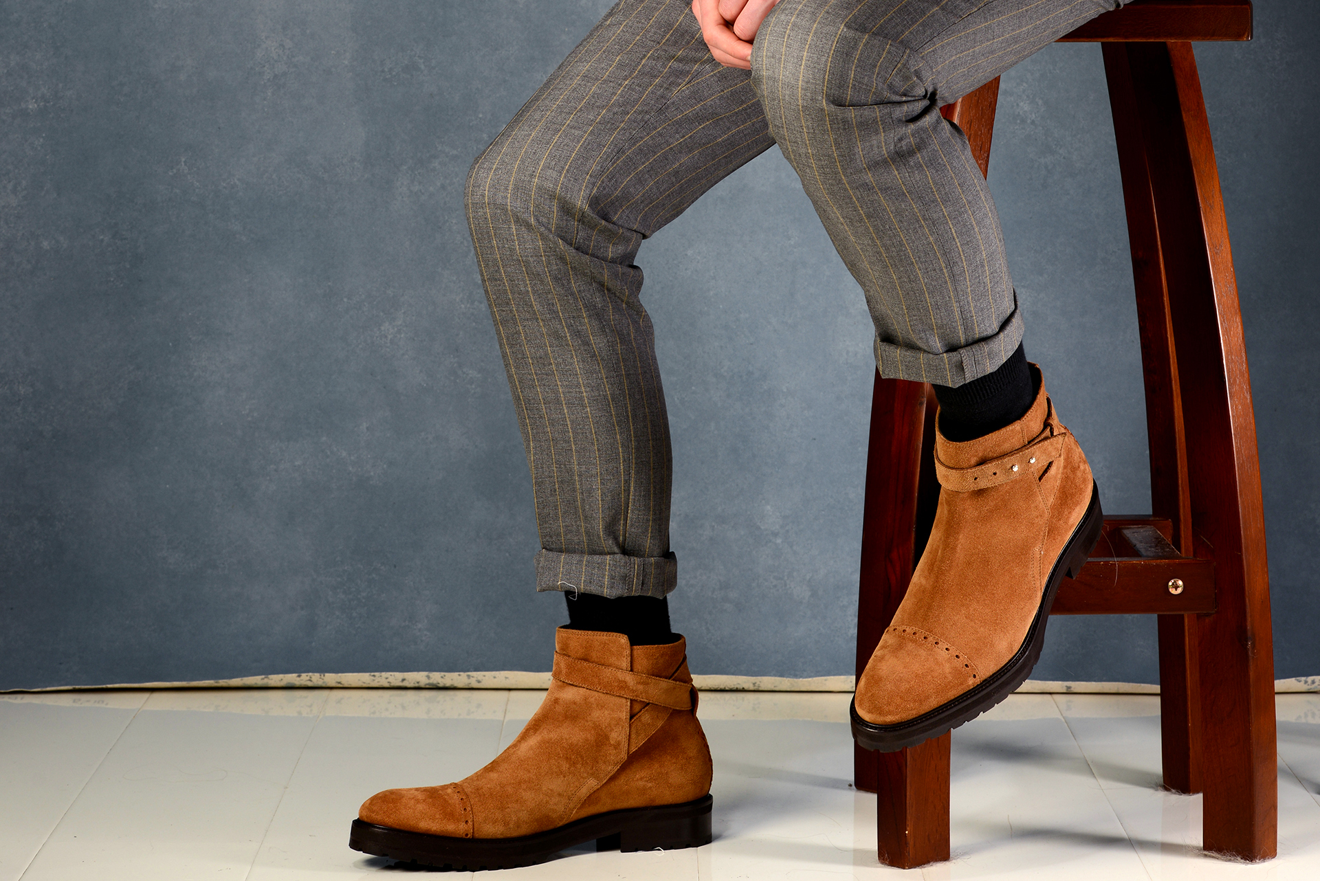 Boots With A Suit How To Get It Right 16 Outfit Examples