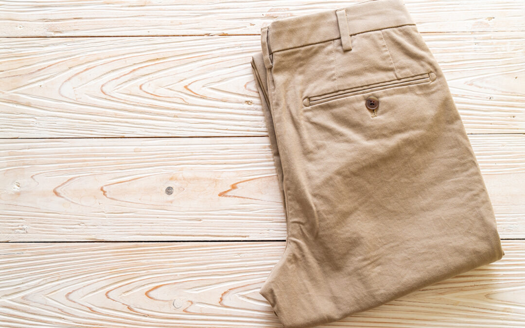 different ways to wear chino pants for men