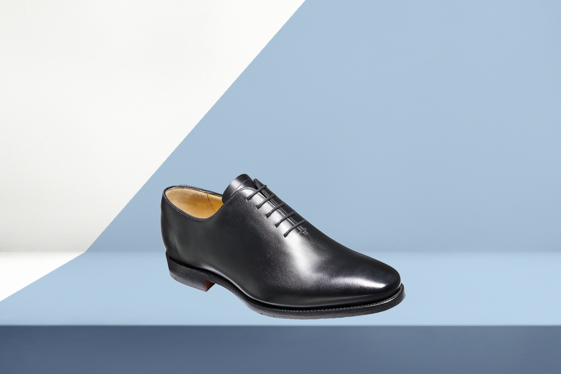 Black Whole Cut Leather Shoes - Suitability