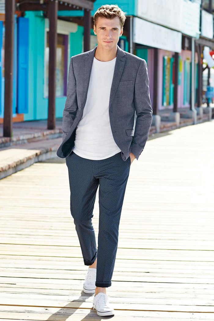 BOSS - Slim-fit trousers in performance-stretch seersucker