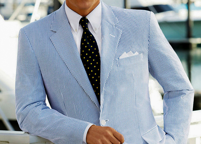 how to wear blue seersucker suit