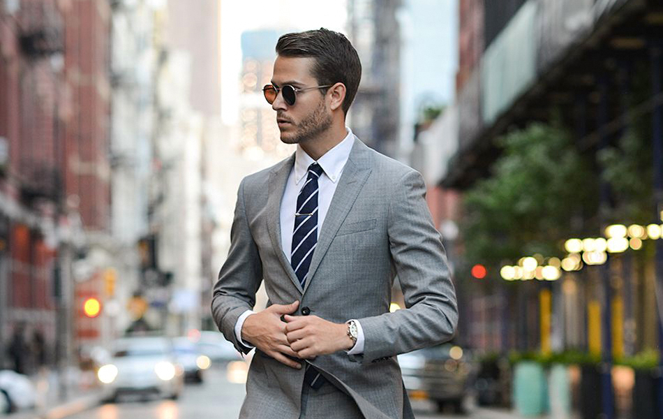 how to wear light gray suit with shirt and tie