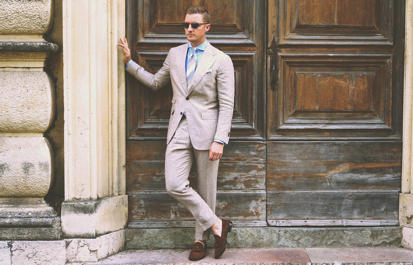 how to wear linen suit