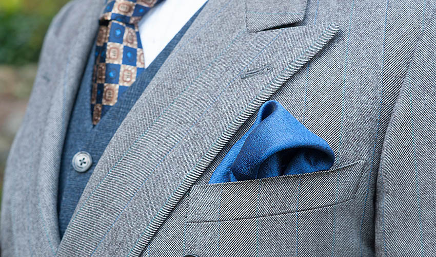 how to wear puff fold pocket square
