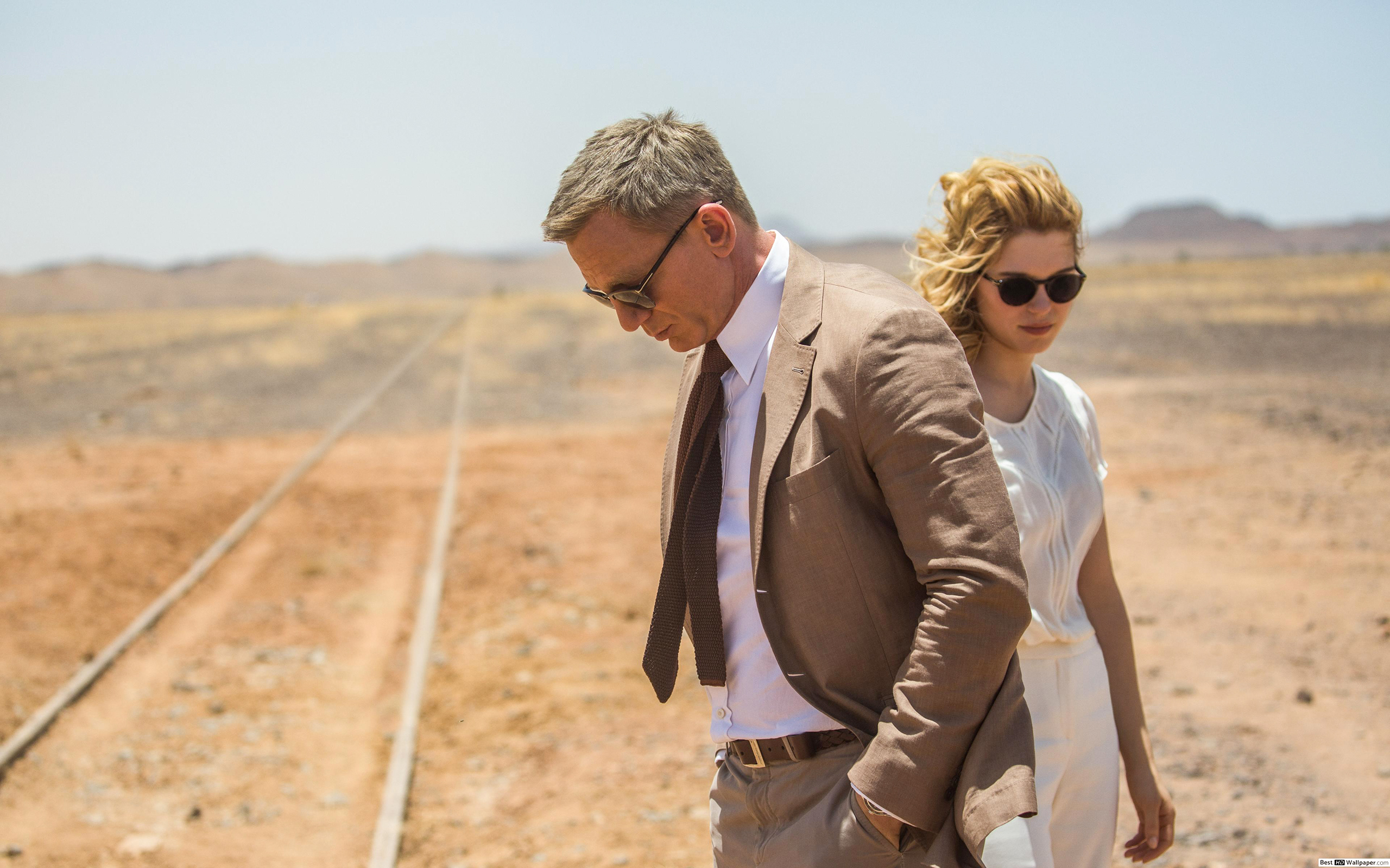 light brown linen suit for summer