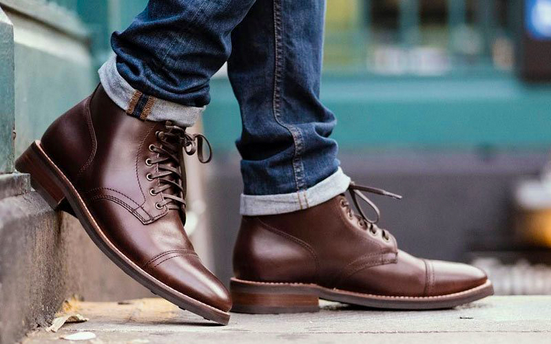 What color shoes should you wear with navy pants  Quora