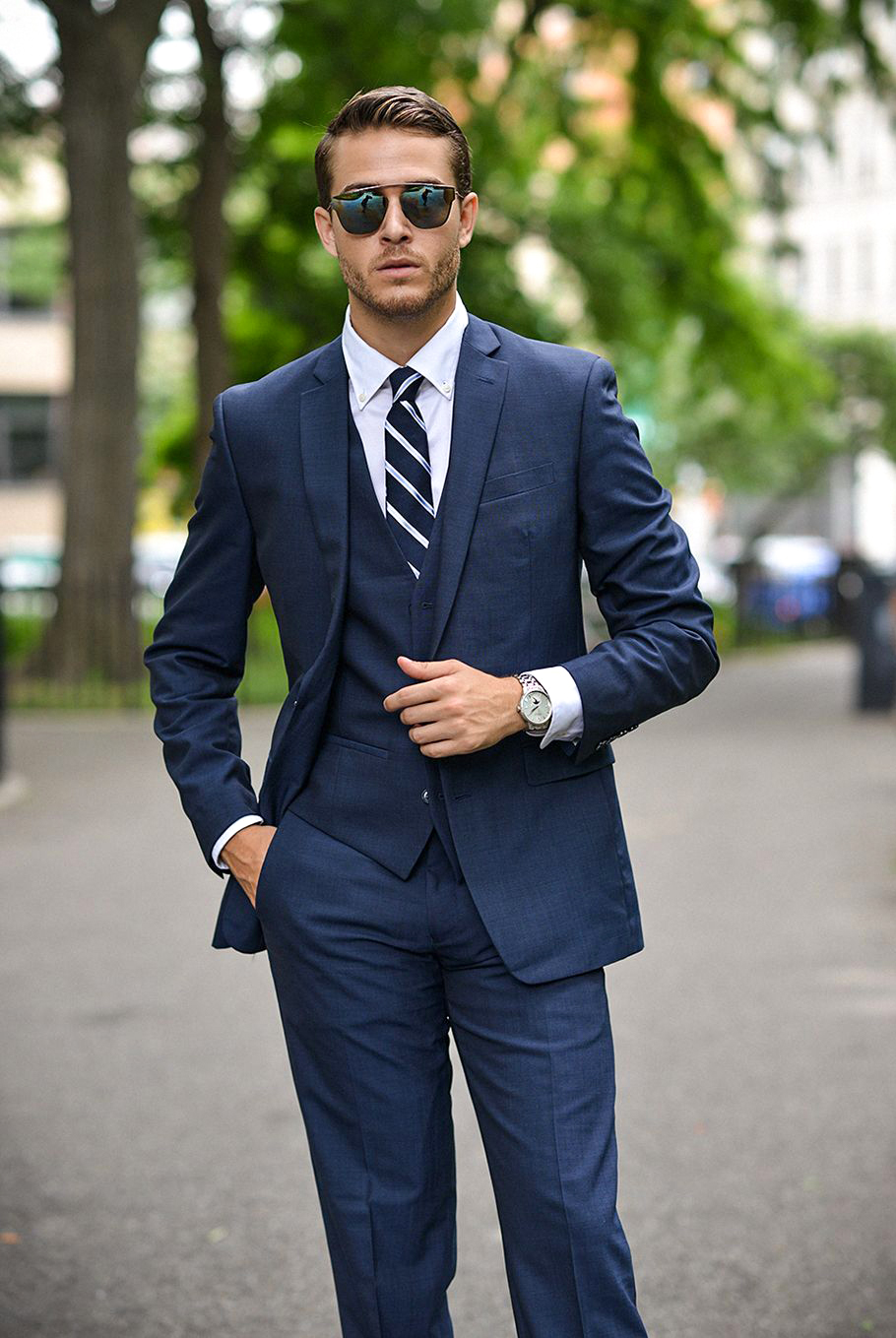 Dark Navy Blue Suit Combinations