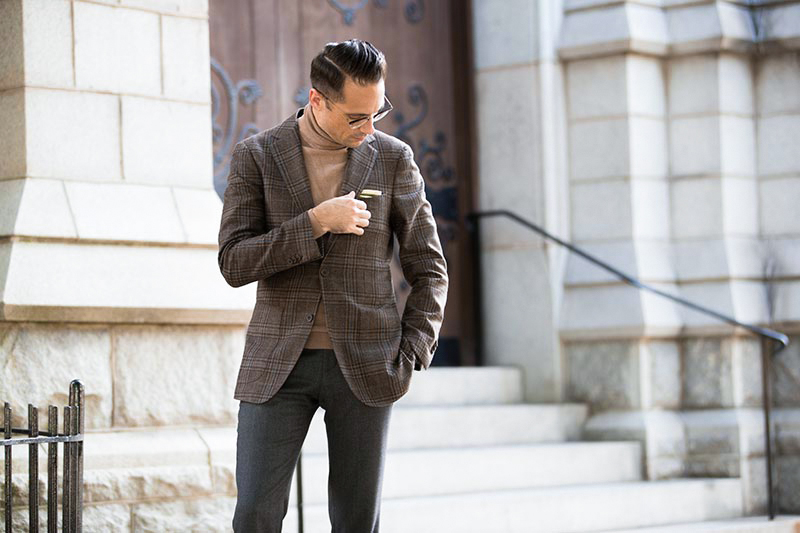 stylish first date outfit idea: brown blazer and grey slacks