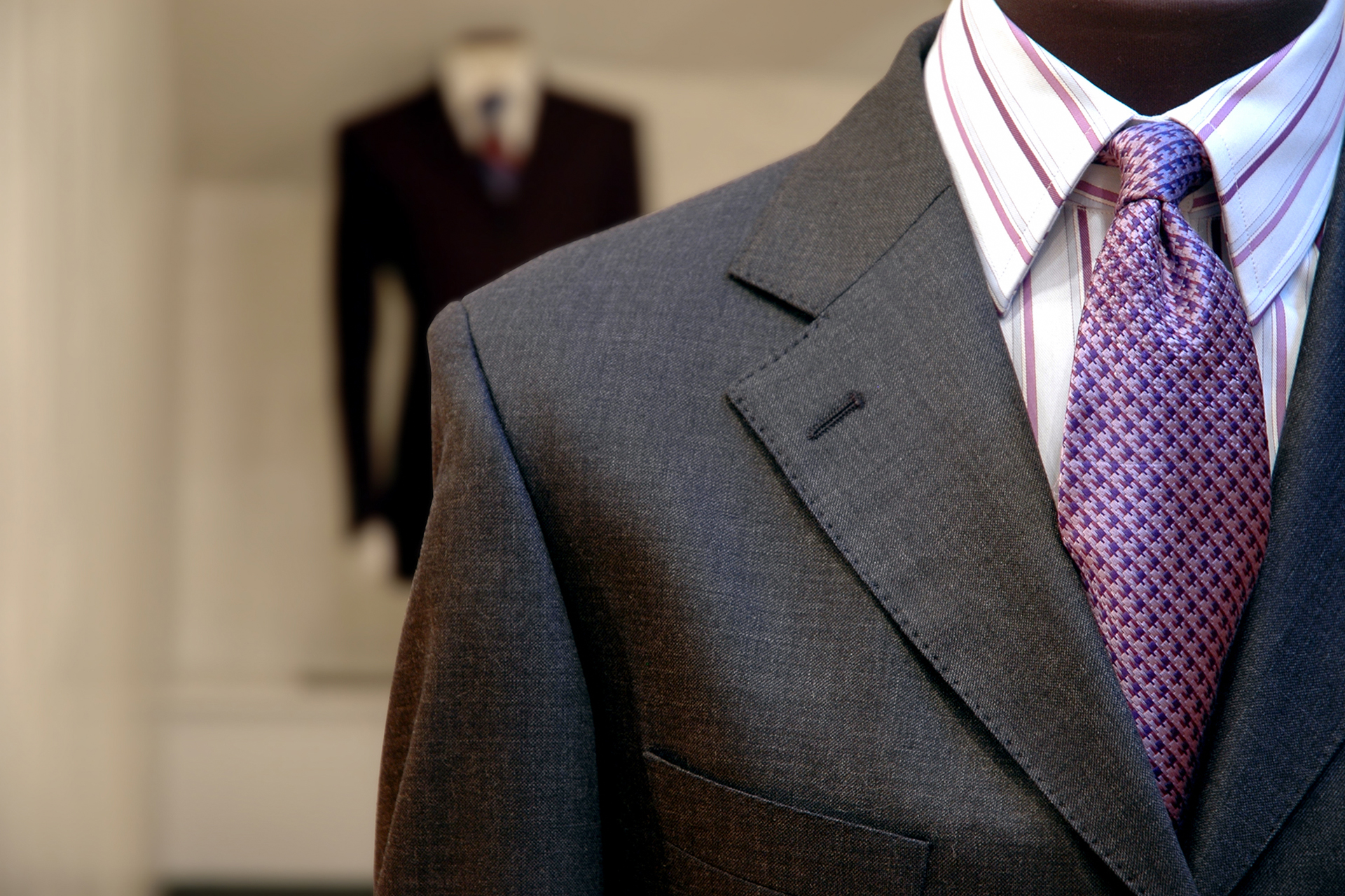 Wool or Polyester? What You Need to Know About Wool Suits versus Polyester  Suits